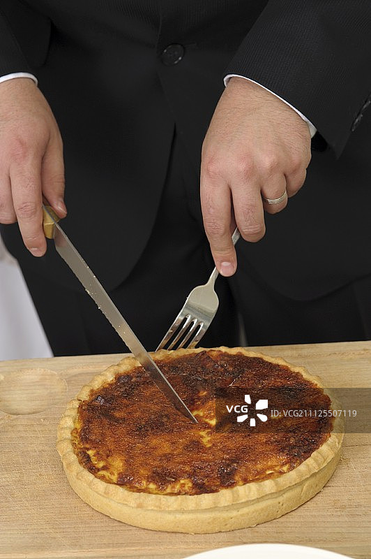 切割乳蛋饼图片素材