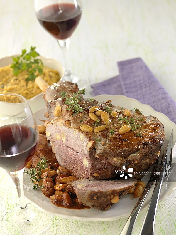 复活节杏仁羊腿图片素材