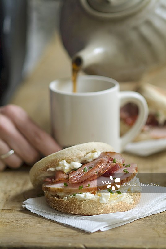 培根农家奶酪烤松饼图片素材