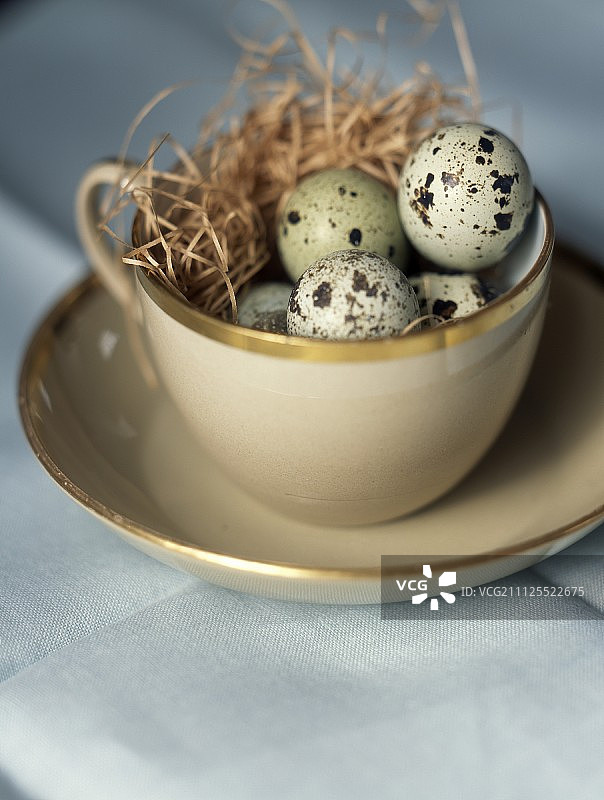 一碗鹌鹑蛋图片素材