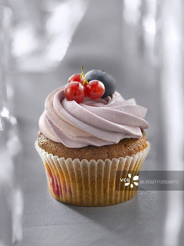 夏季水果纸杯蛋糕图片素材