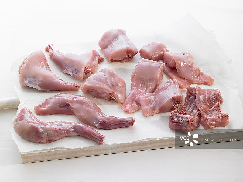 生兔肉块图片素材