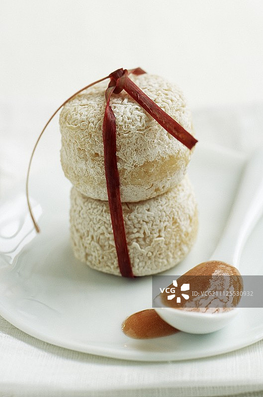 搭配大黄库里的沙维尼奥干酪图片素材