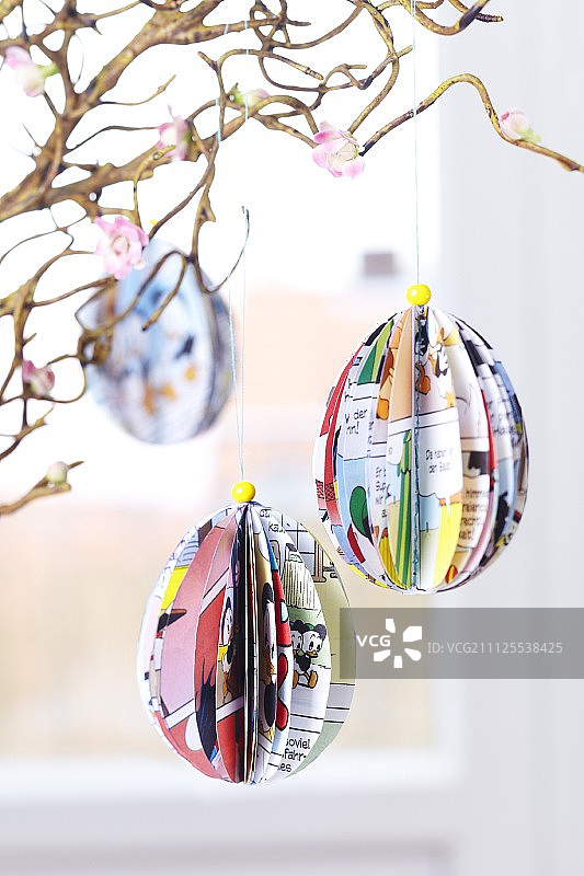 漫画书页手工制作复活节彩蛋图片素材