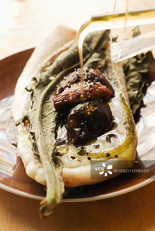 带无花果叶的圣皮埃尔图片素材