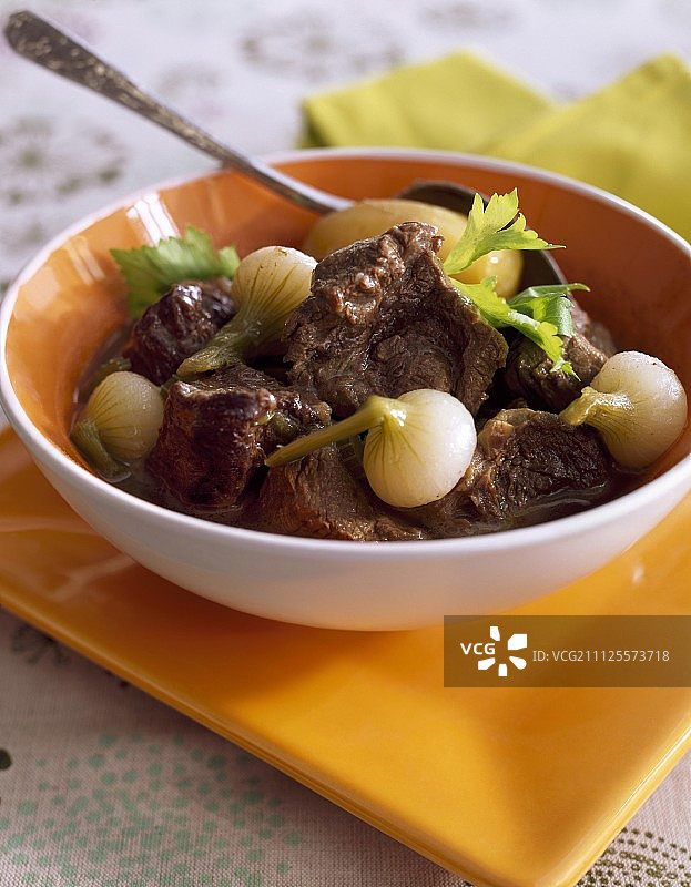 葱烧红烧牛肉图片素材