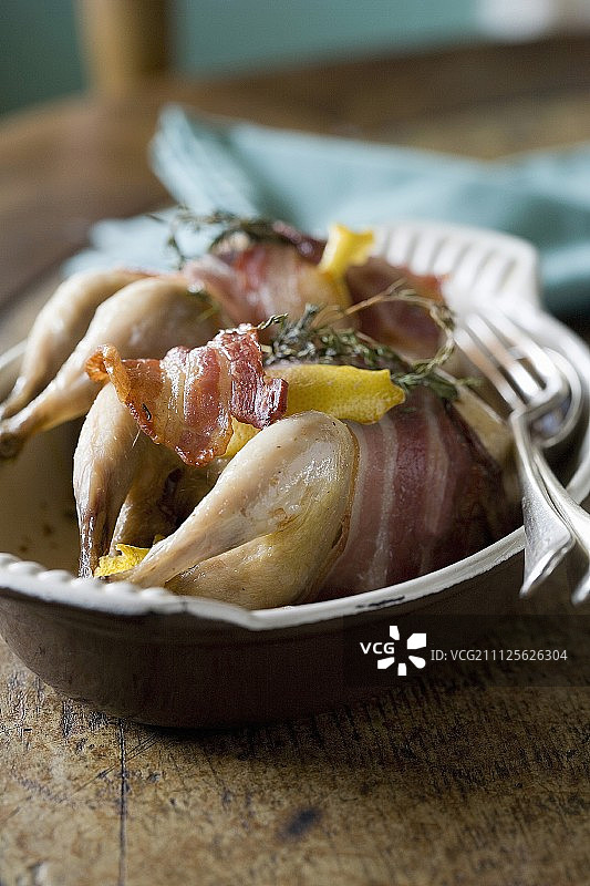 意式咸肉鹌鹑图片素材
