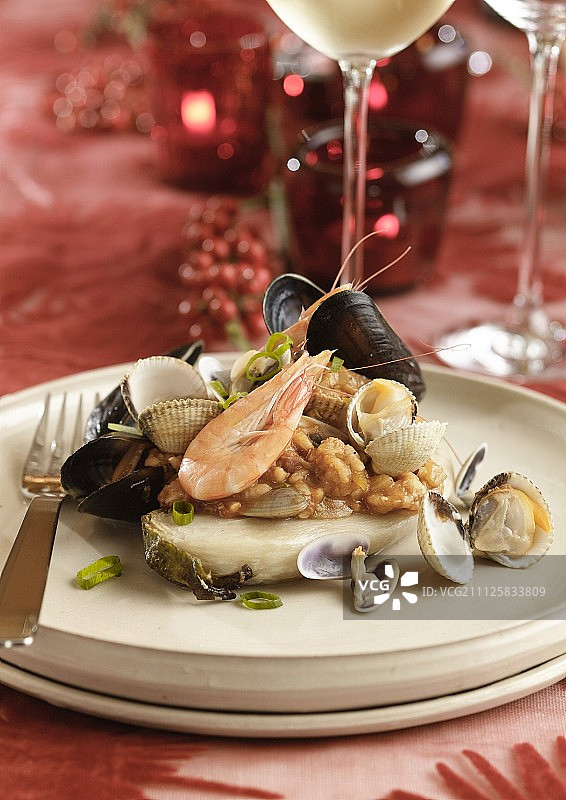 海鲜什锦饭酿白茄子图片素材