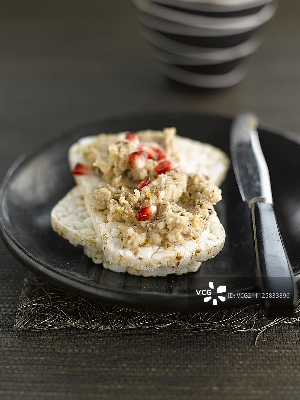 核桃泥爆米糕图片素材