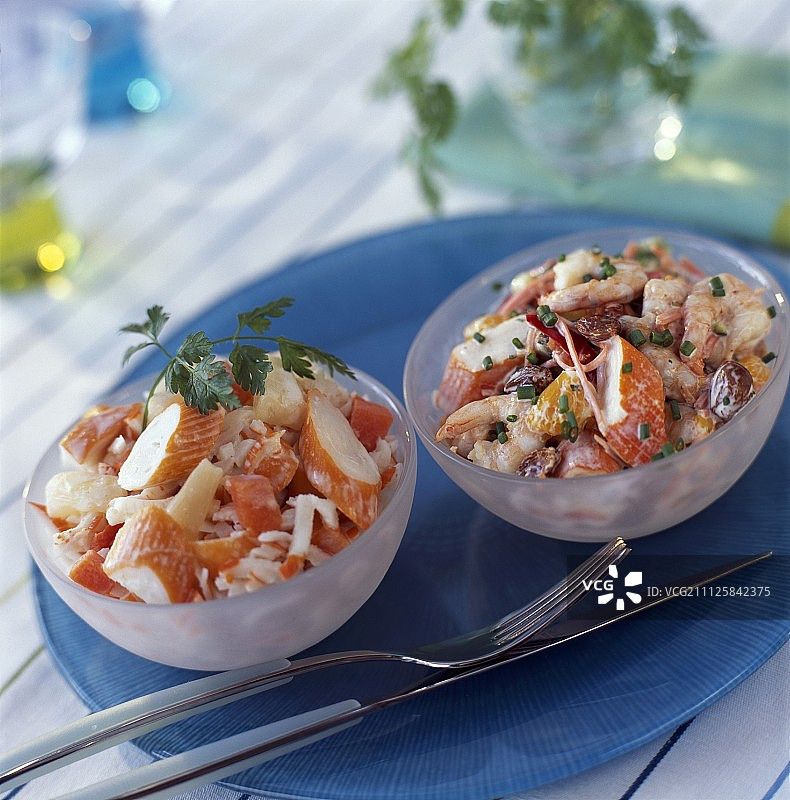 蟹肉棒和虾仁迷你沙拉图片素材