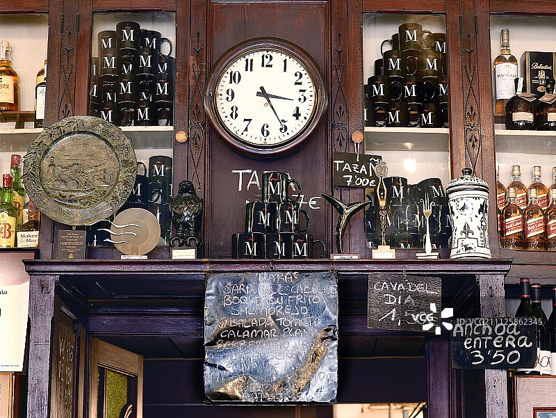 瓦朗斯餐厅内部图片素材