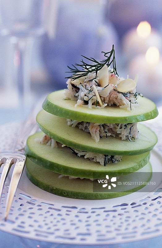 青苹果和海棠千层酥图片素材