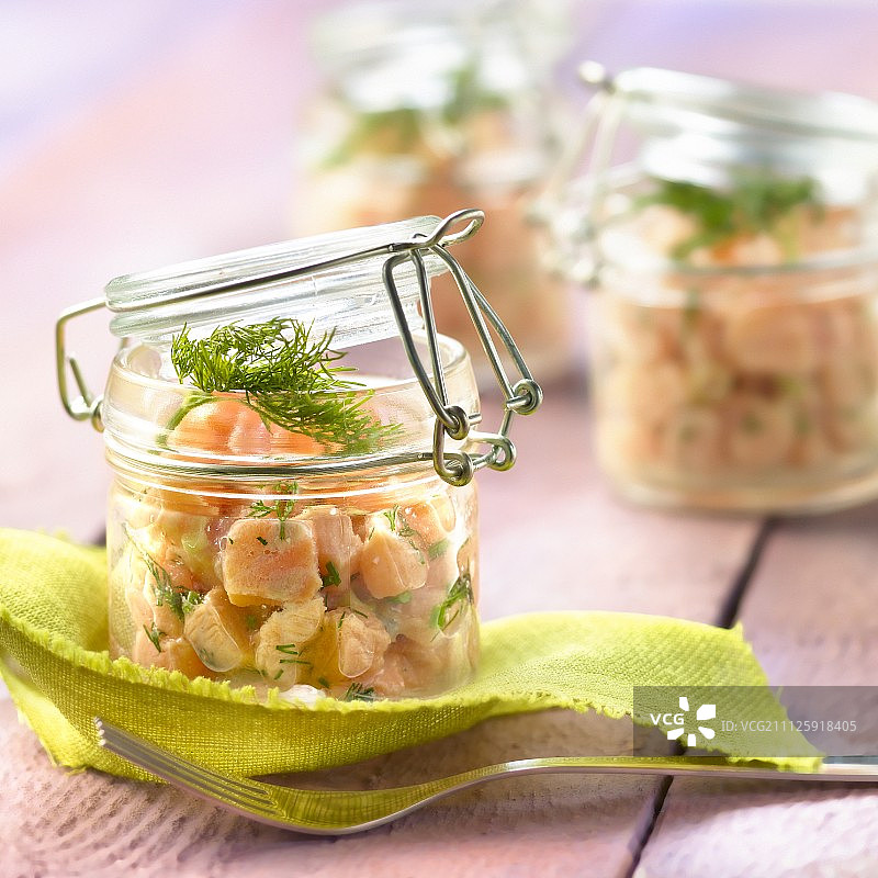 香茅三文鱼鞑靼图片素材