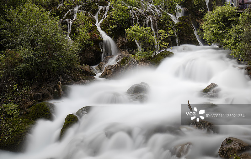 四川九寨沟树正瀑布高清风光图片素材
