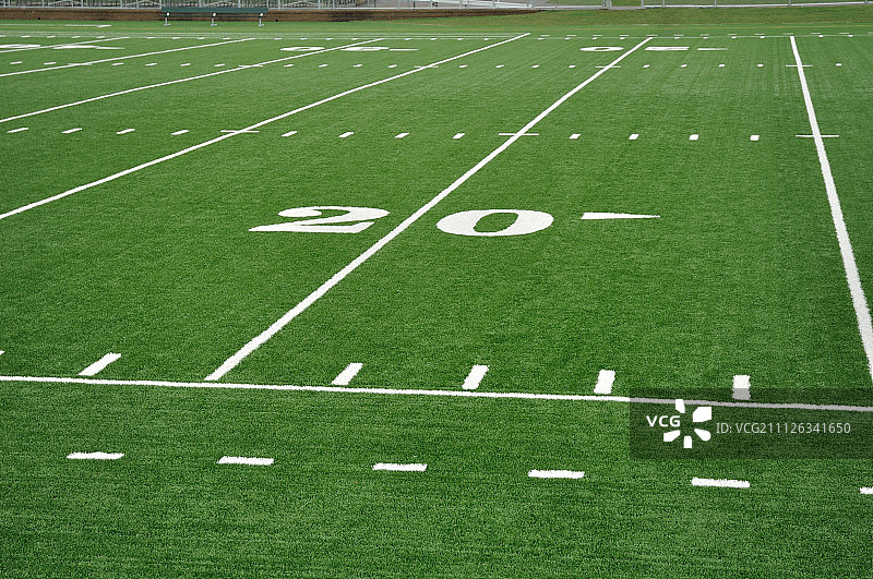 美式橄榄球场上的20码线图片素材