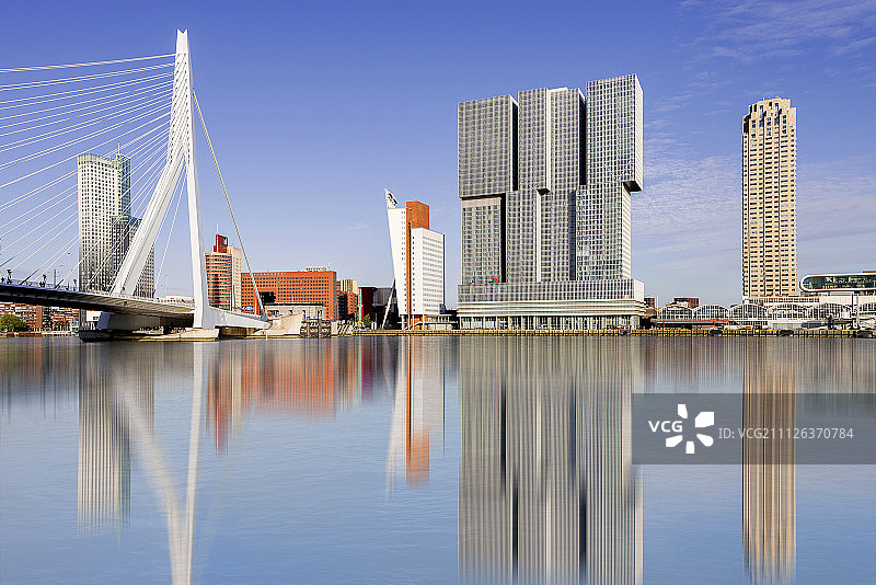 鹿特丹倒影图片素材