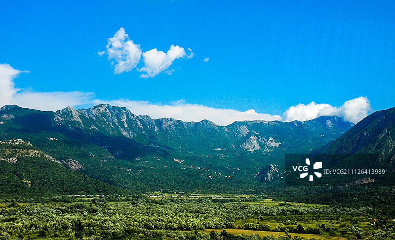 黑山斯库台湖到彼得罗瓦茨的路上图片素材