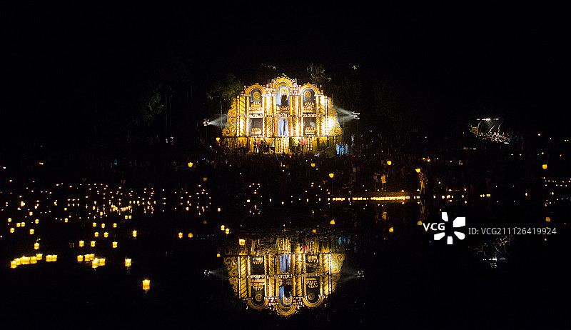 圣周——塔尼亚兰迪图片素材