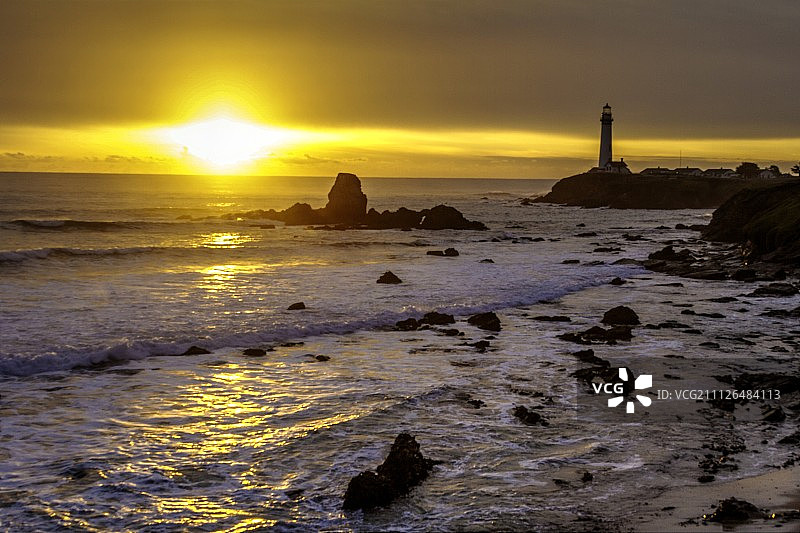 冬至鸽子岬灯塔图片素材