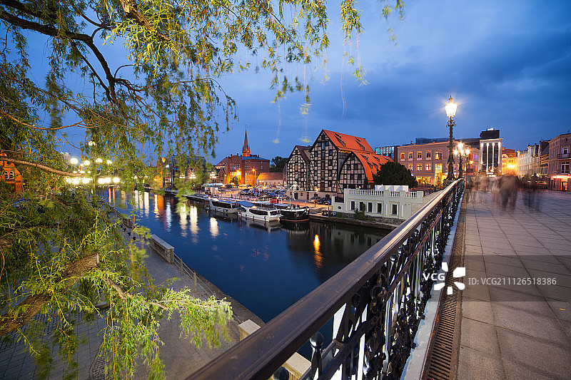 波兰比得哥什夜景图片素材