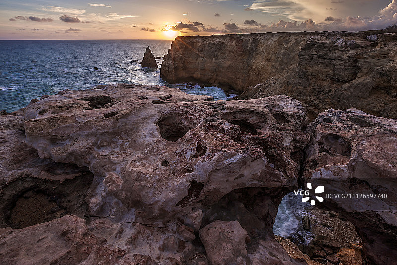 他想象着日落。博克龙，PR图片素材