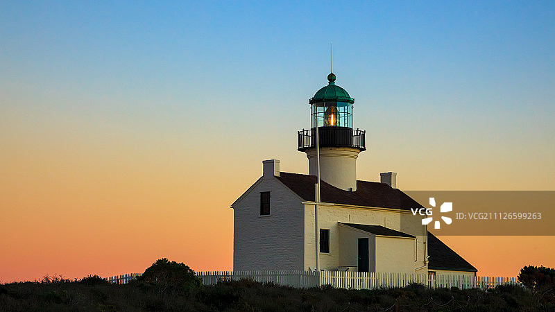 洛马岬灯塔的旧日落景观图片素材