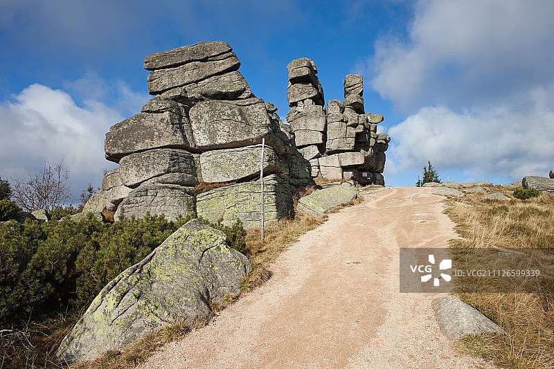 卡尔科诺谢山脉中的三只小猪岩图片素材