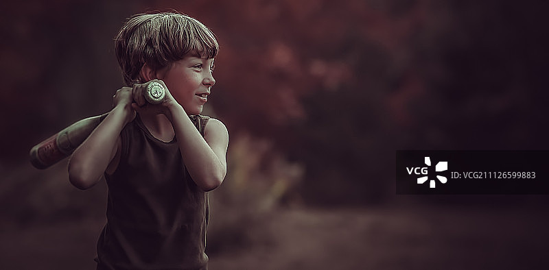 挥棒，击球！图片素材