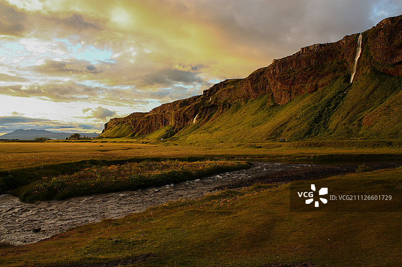 晚上10点的塞里雅兰瀑布图片素材