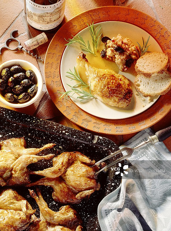 烤鹌鹑鸡腿图片素材