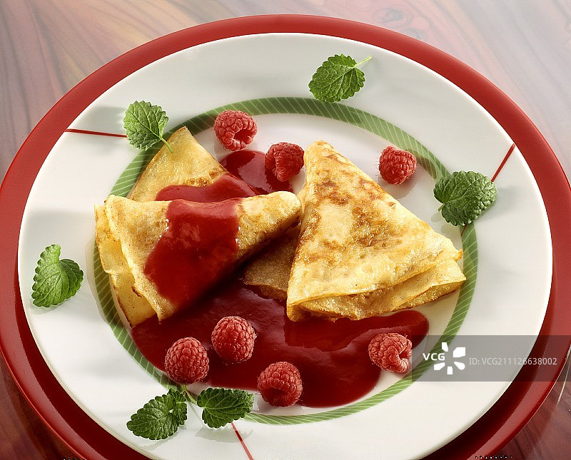 覆盆子酱可丽饼图片素材