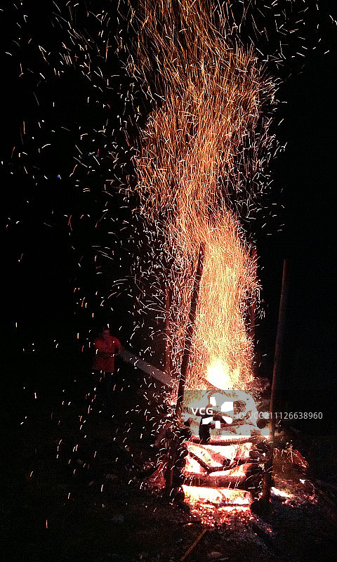 冬季篝火图片素材