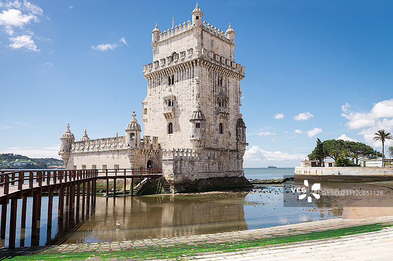 葡萄牙里斯本特茹河上的贝伦塔图片素材