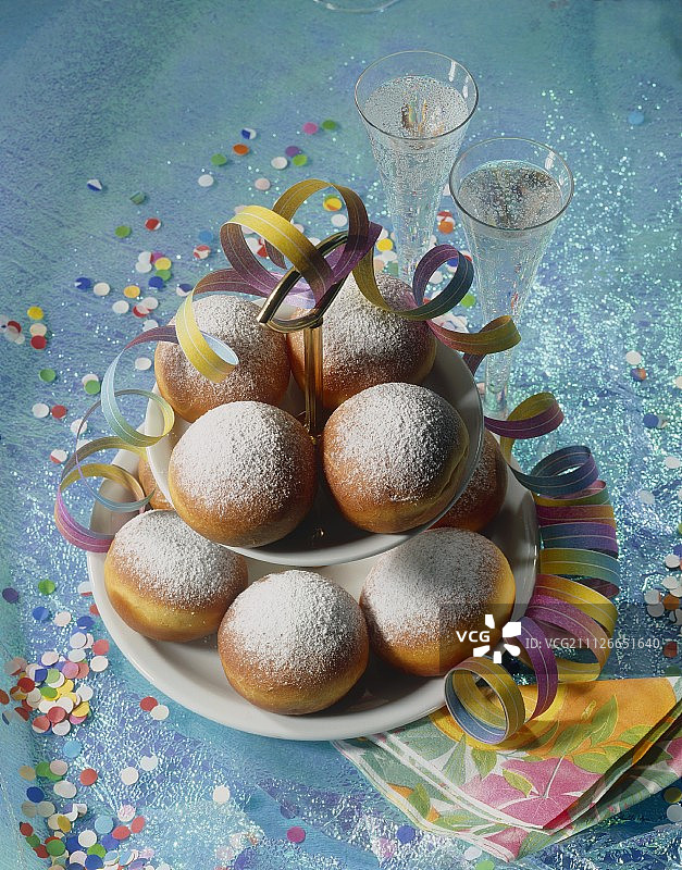 新年派对油炸馅饼图片素材