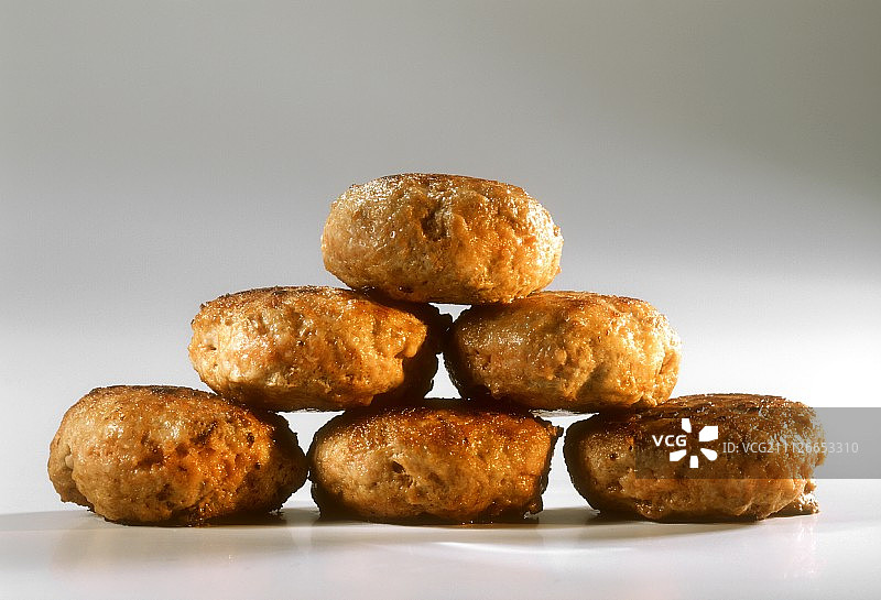成堆的油炸肉丸图片素材