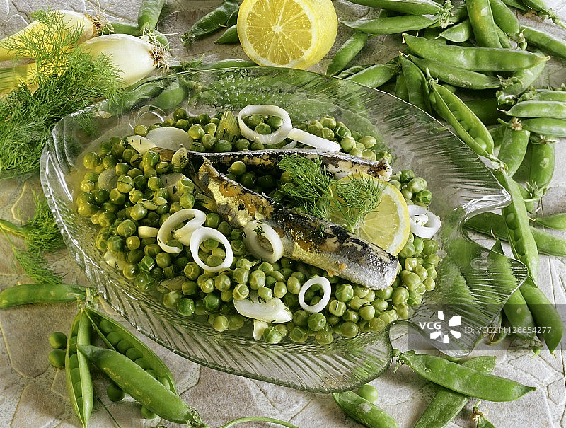 鲱鱼豌豆沙拉图片素材