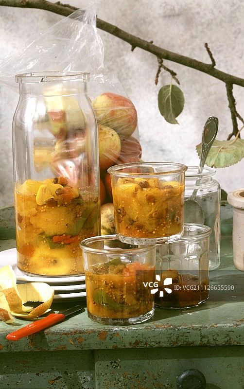 瓶装苹果酸辣酱图片素材