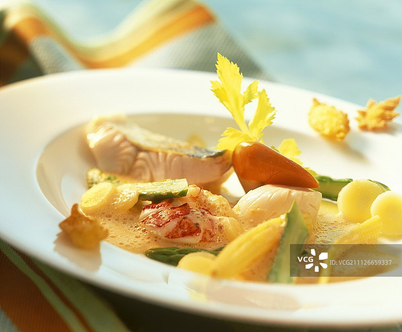 海胆汁扇贝鲈鱼龙虾图片素材