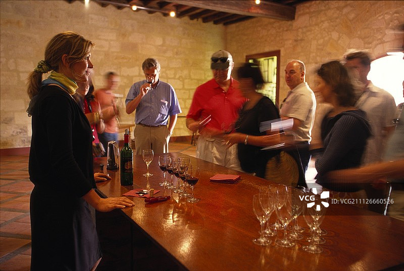 在玛歌波 Palmer 酒庄品酒图片素材