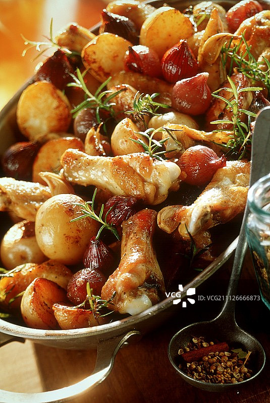 小洋葱烩鸡图片素材