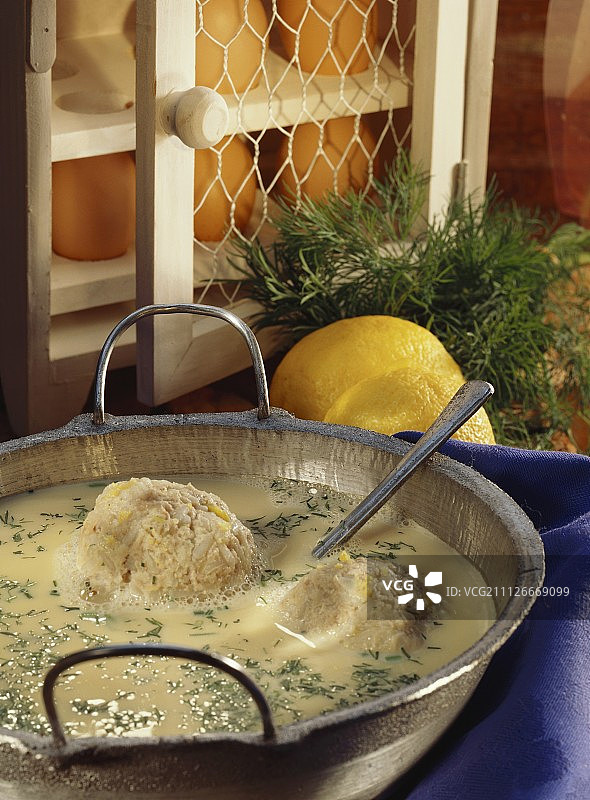 莳萝肉末饺子汤图片素材