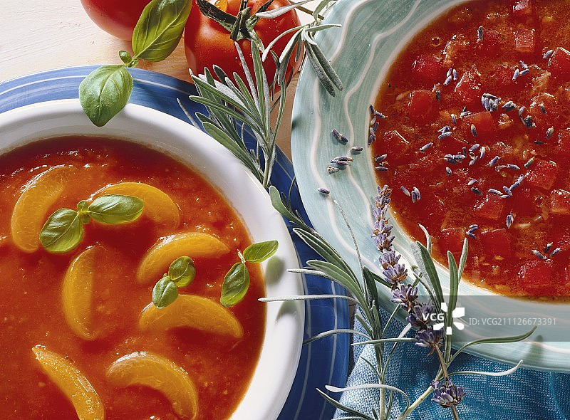 杏子番茄汤；加薰衣草的香辣番茄汤图片素材