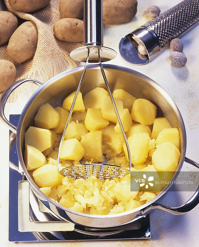 捣碎土豆图片素材