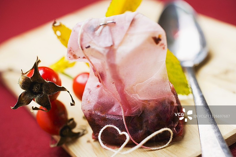 茶包中的玫瑰果茶图片素材