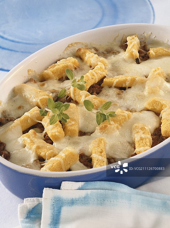 烤玉米粥（搭配马苏里拉奶酪和肉末的玉米粥）图片素材