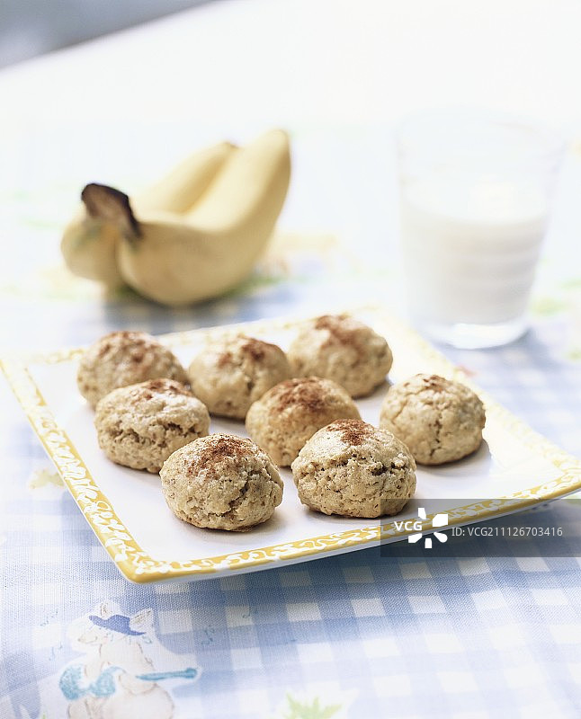 香蕉燕麦饼干图片素材