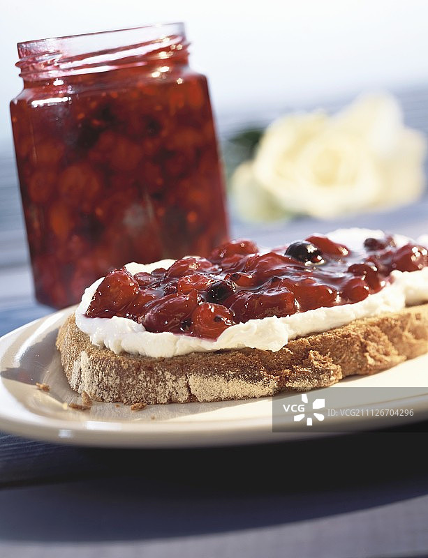 红色浆果果酱图片素材