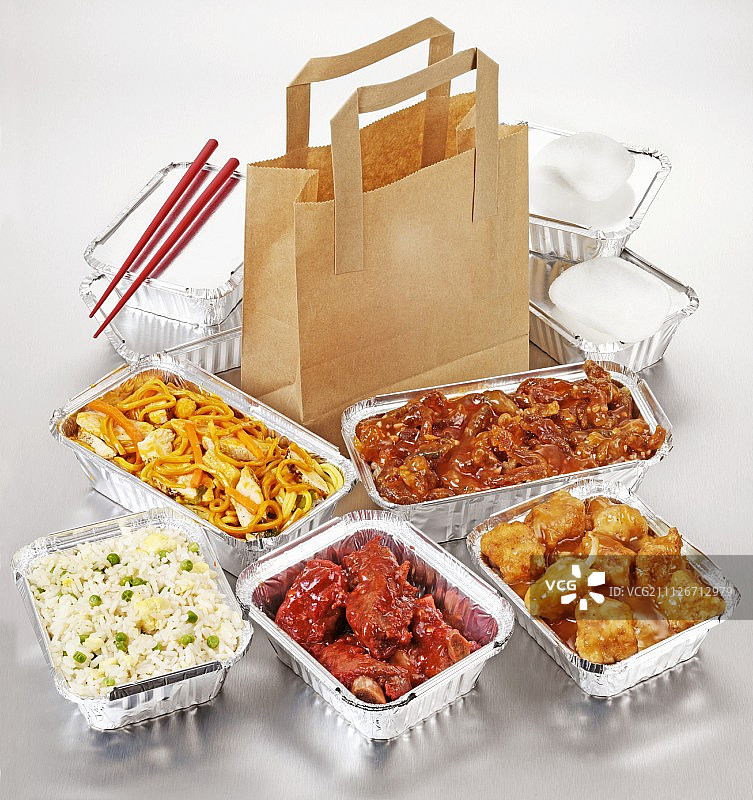 铝制容器中的外卖食品图片素材