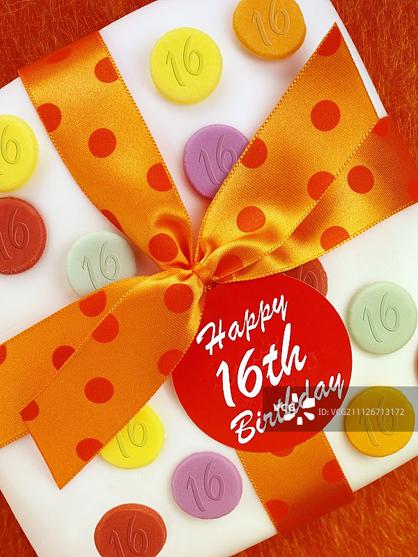 16岁生日蝴蝶结蛋糕图片素材