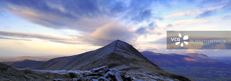 格里斯代尔派克山冬季黄昏，湖区国家公园图片素材